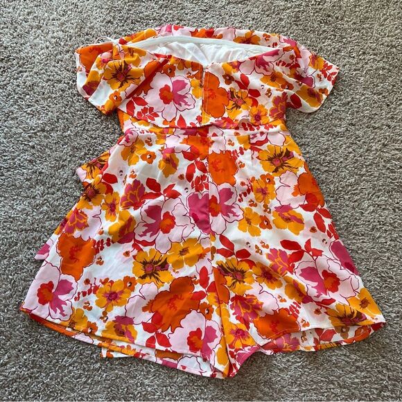 LUSH Floral Strapless Romper - Picture 5 of 14